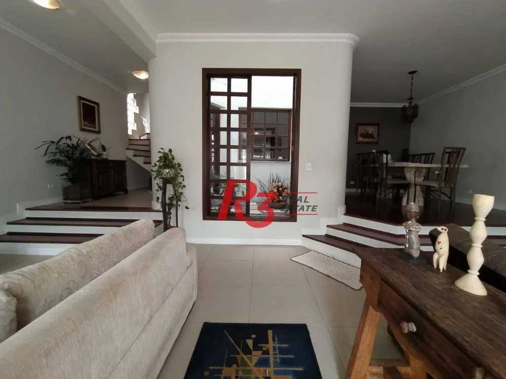 Sobrado, 4 quartos, 490 m² - Foto 1