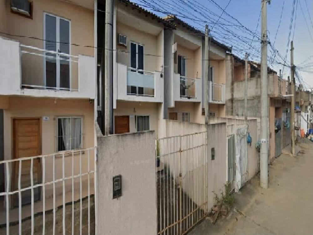 Casa à venda com 2 quartos, 78m² - Foto 1
