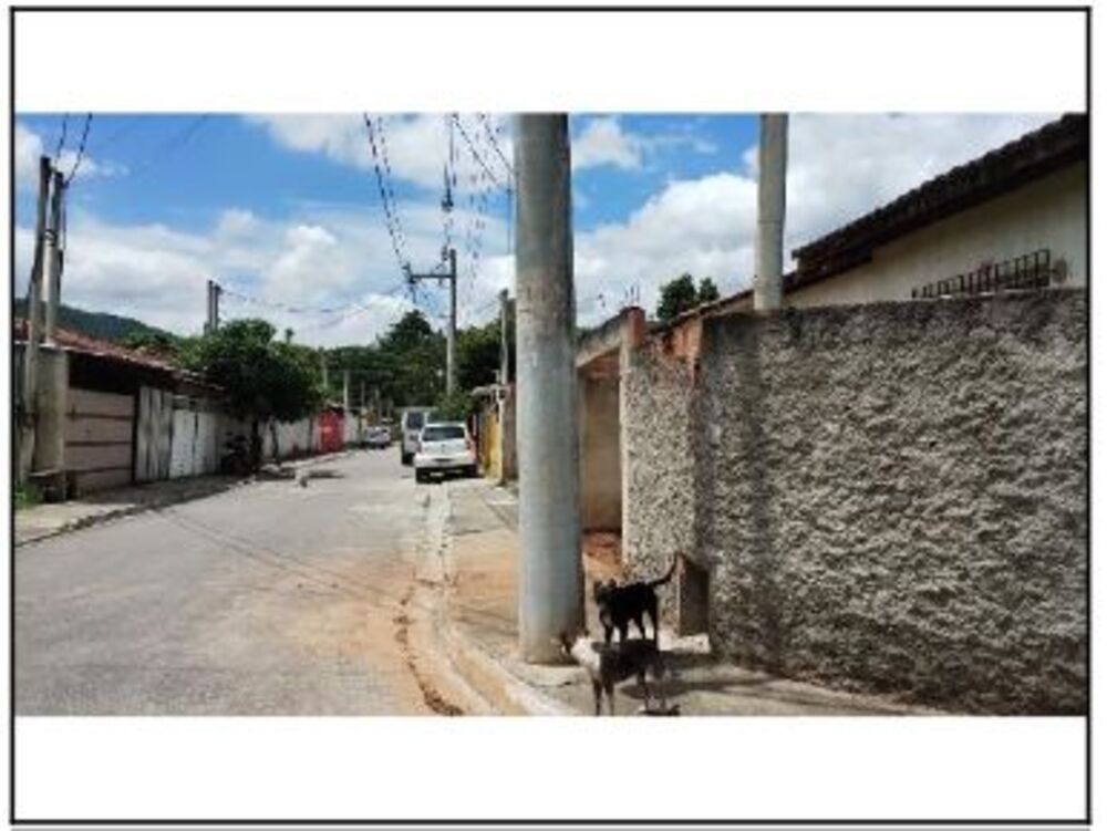 Casa à venda com 1 quarto, 50m² - Foto 1