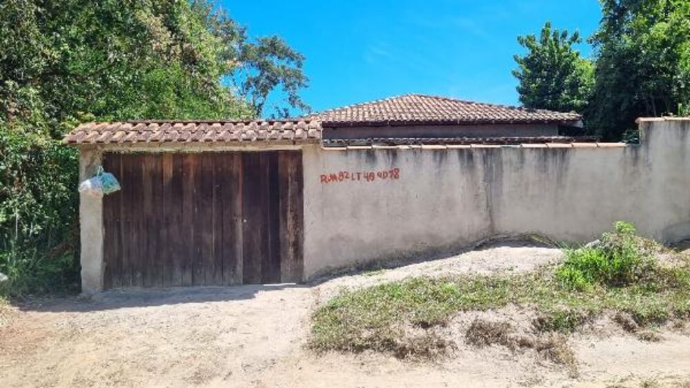 Casa à venda com 2 quartos, 360m² - Foto 1
