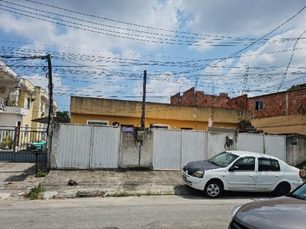Casa à venda com 2 quartos, 63m² - Foto 1