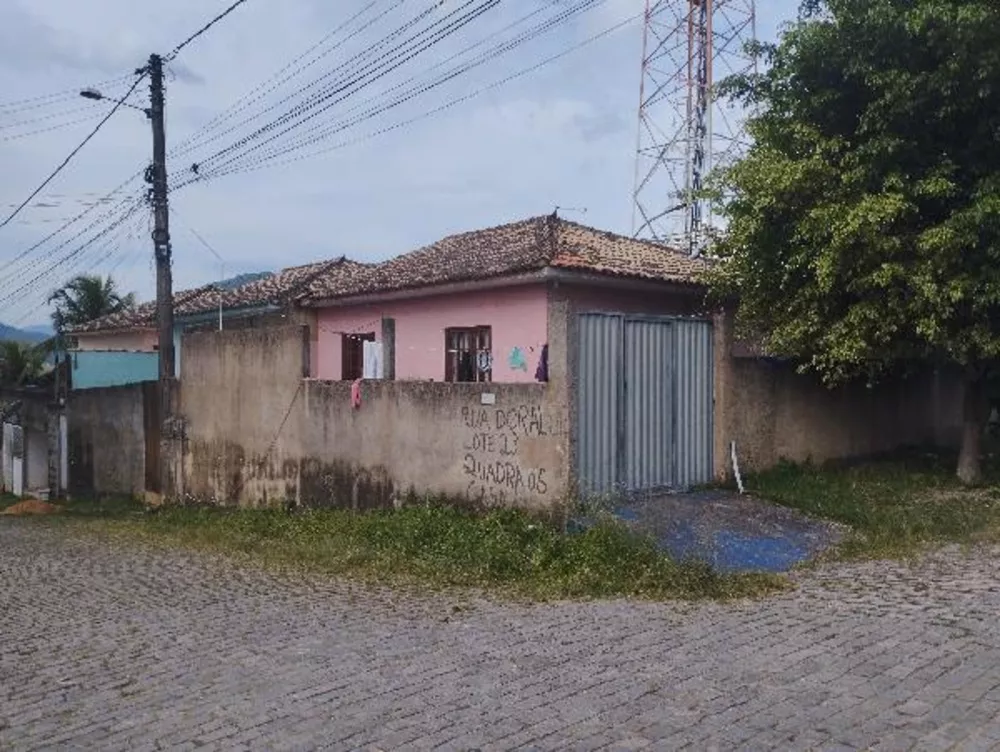 Casa à venda com 2 quartos, 100m² - Foto 1