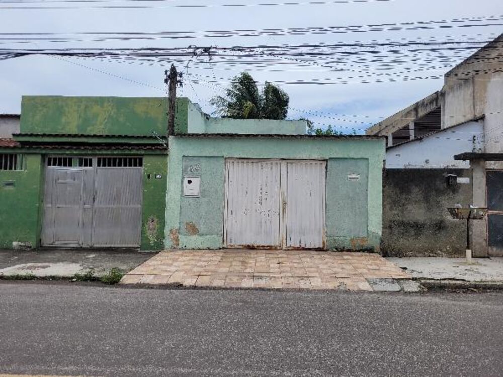 Casa à venda com 1 quarto, 100m² - Foto 1