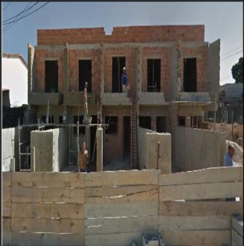 Casa à venda com 2 quartos, 352m² - Foto 1