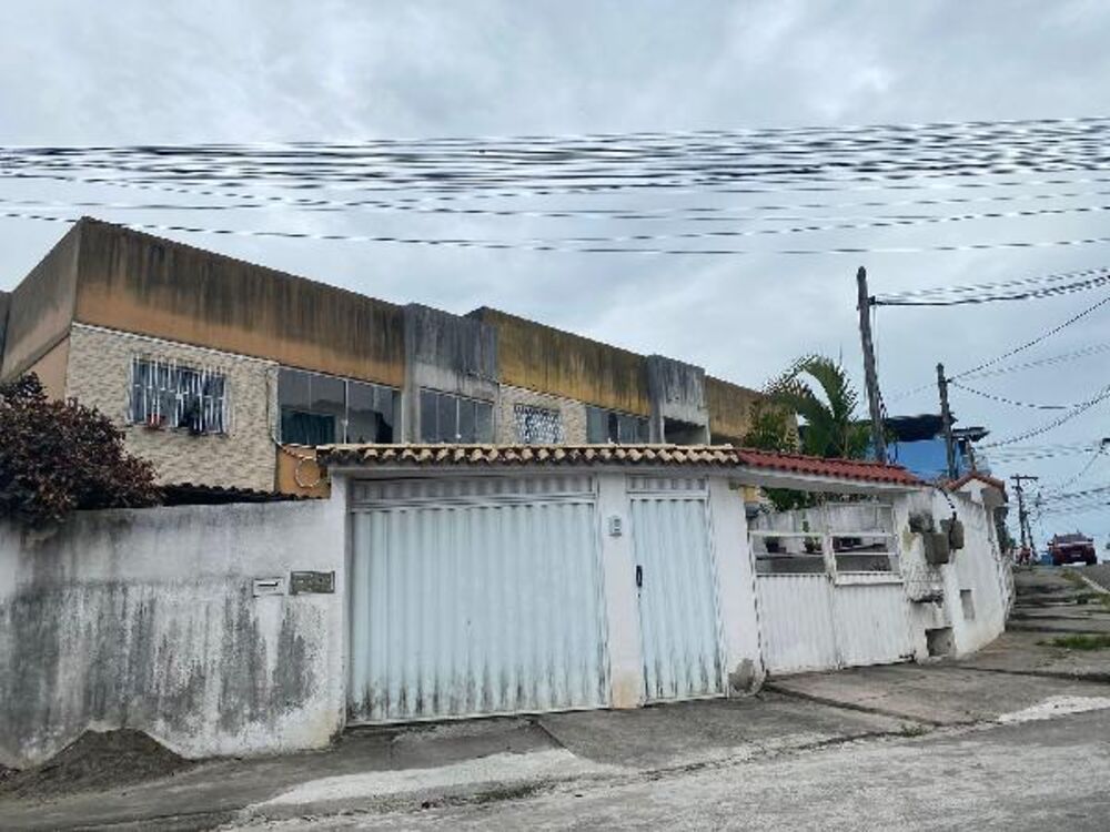 Casa à venda com 2 quartos, 54m² - Foto 1