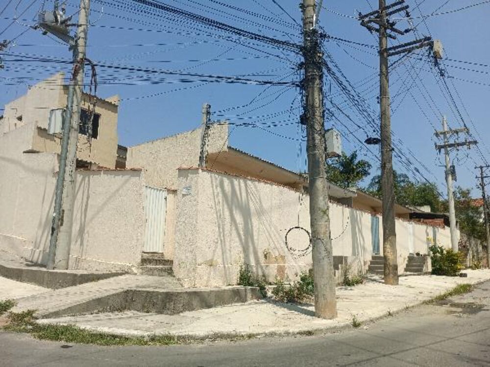 Casa à venda com 1 quarto, 45m² - Foto 1