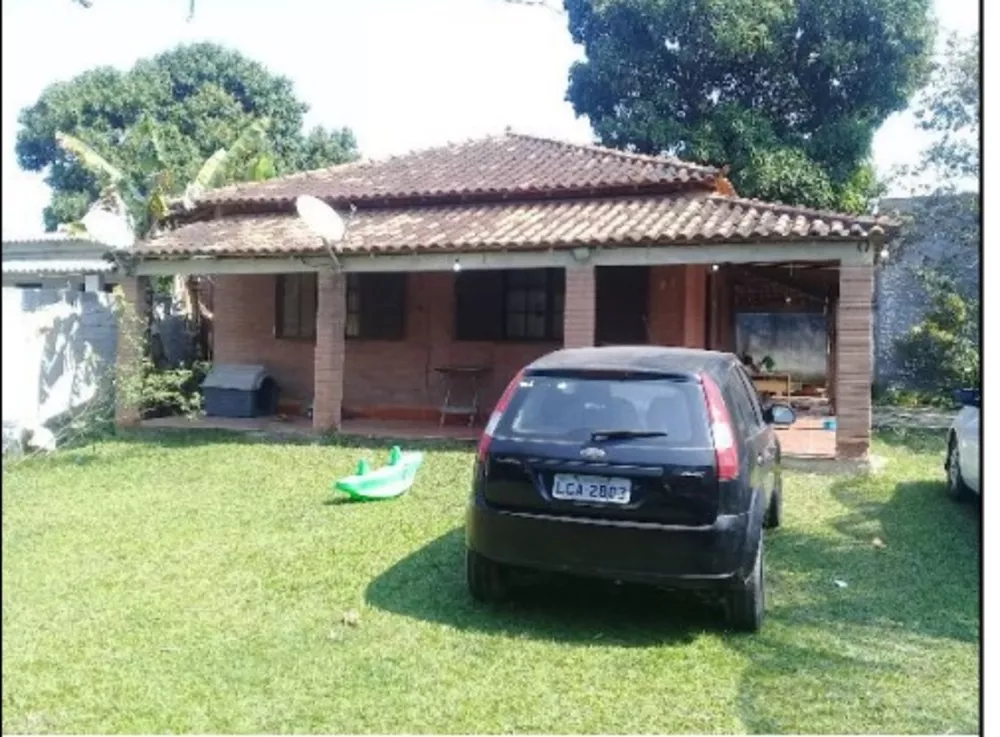 Casa à venda com 2 quartos, 360m² - Foto 1