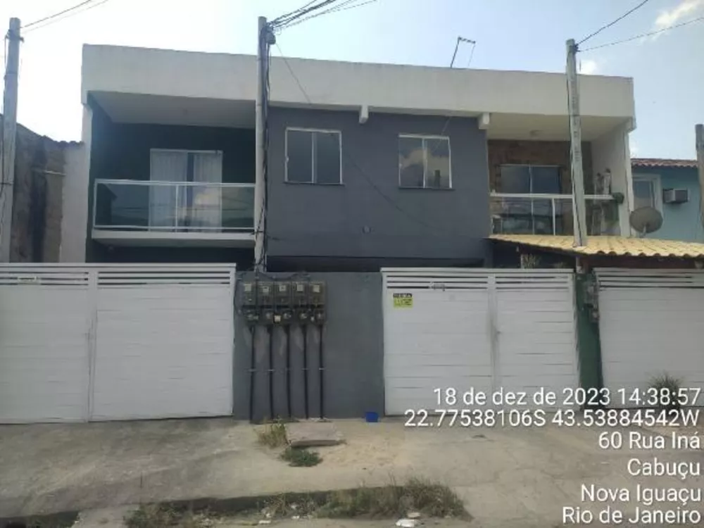 Casa à venda com 2 quartos, 81m² - Foto 1