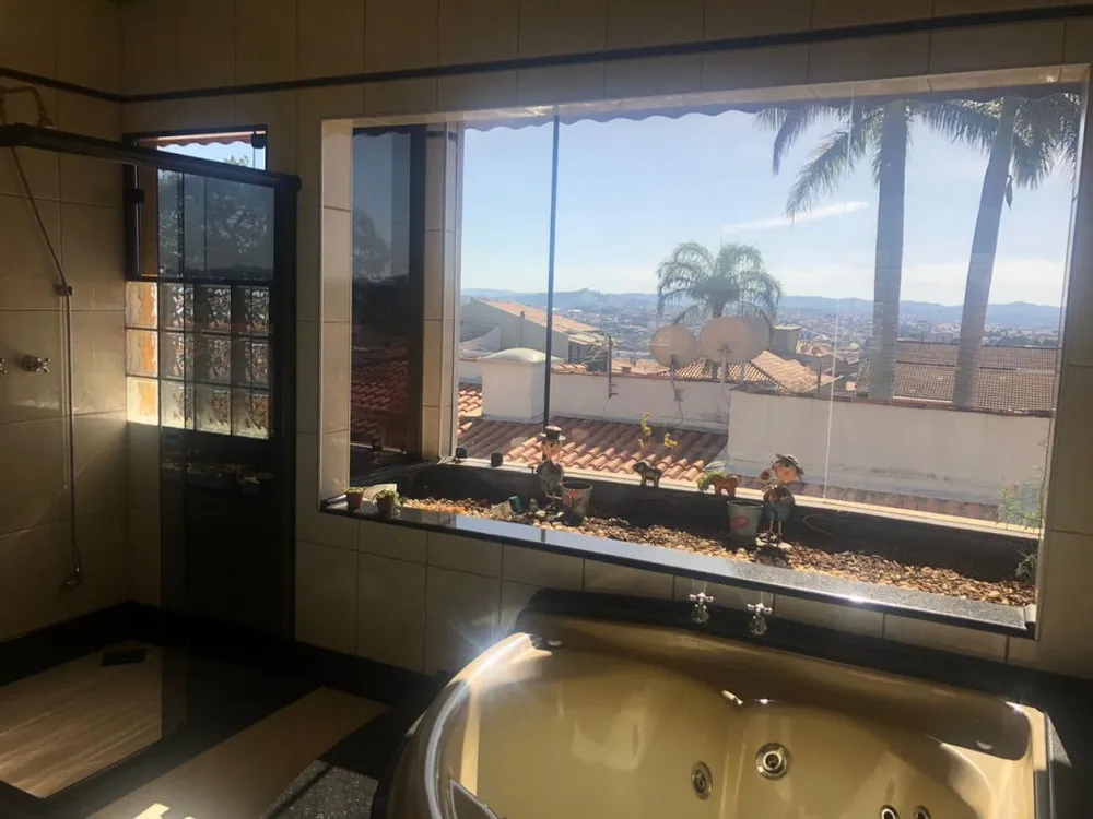 Casa, 4 quartos, 417 m² - Foto 1