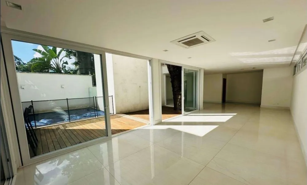 Casa, 4 quartos, 365 m² - Foto 1