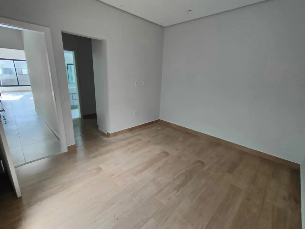 Casa, 3 quartos, 134 m² - Foto 1