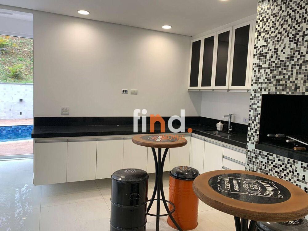 Casa de Condomínio à venda com 4 quartos, 386m² - Foto 4
