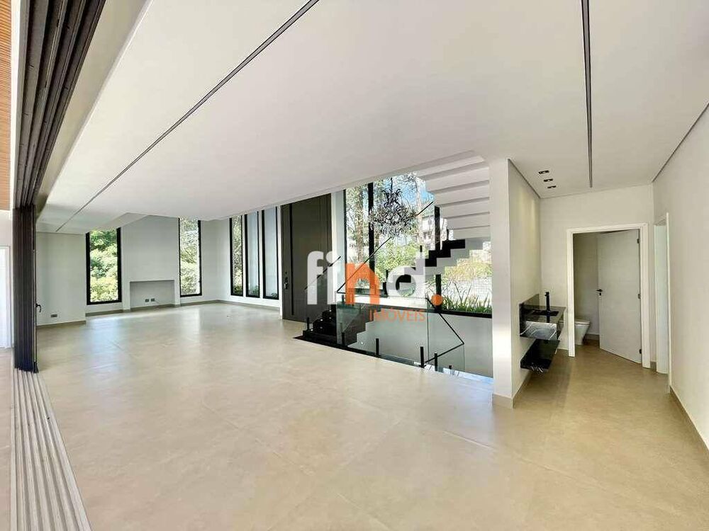Casa à venda com 4 quartos, 724m² - Foto 3