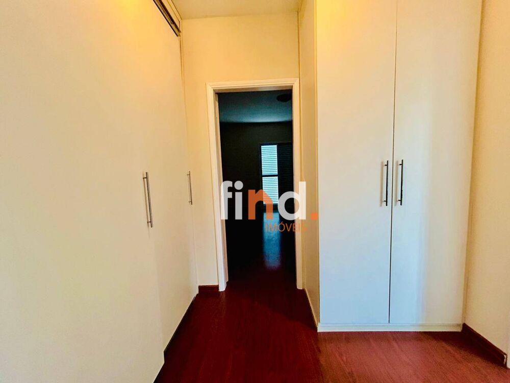 Casa de Condomínio para alugar com 5 quartos, 450m² - Foto 5