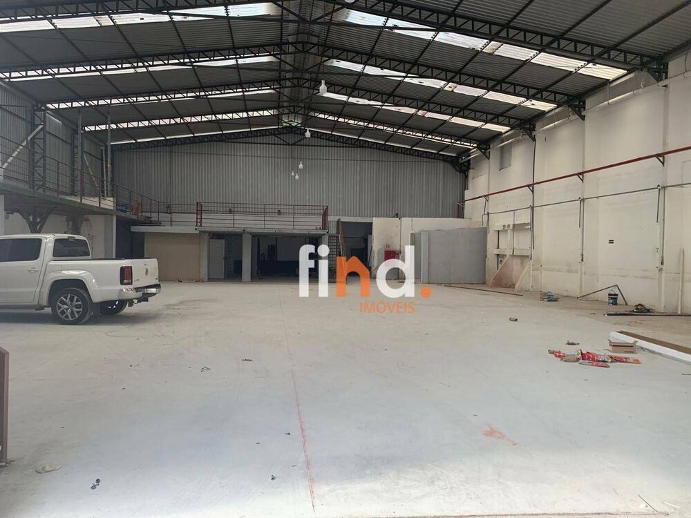 Depósito-Galpão-Armazém para alugar, 1350m² - Foto 4