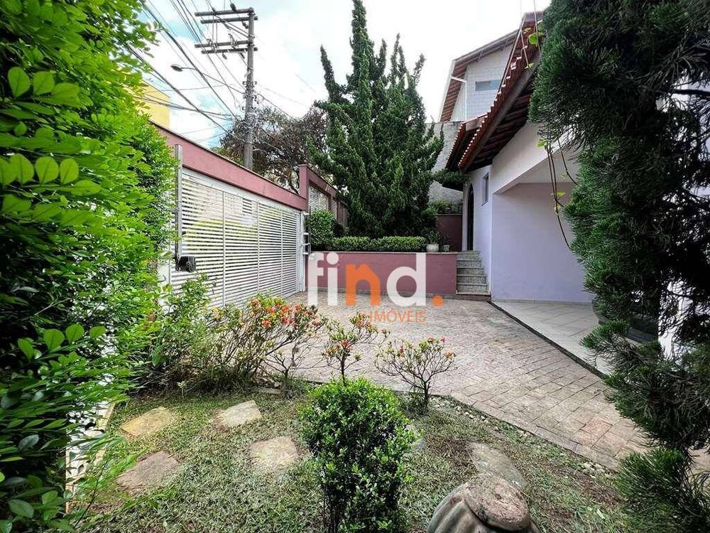 Casa de Condomínio à venda com 3 quartos, 360m² - Foto 1