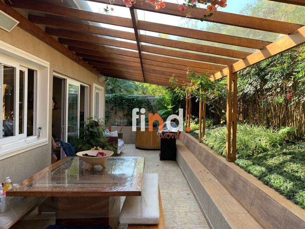 Casa de Condomínio à venda com 3 quartos, 220m² - Foto 4