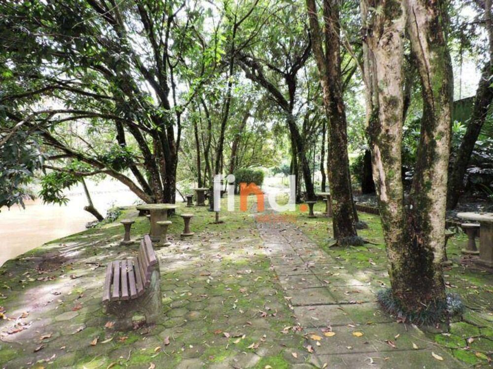 Casa de Condomínio à venda com 4 quartos, 282m² - Foto 8