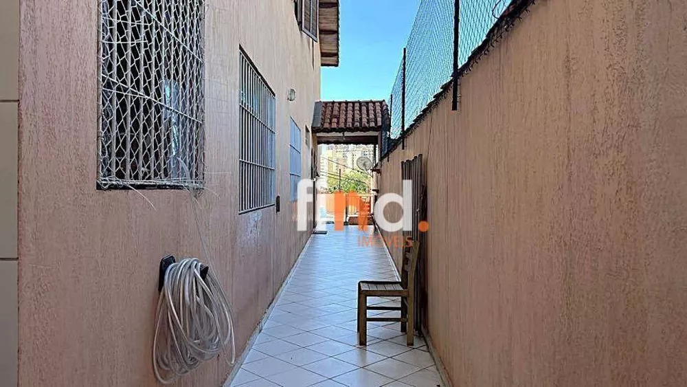 Casa, 3 quartos, 180 m² - Foto 2