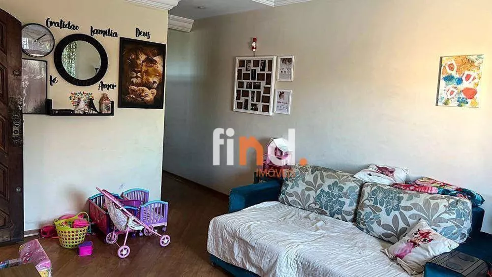 Casa, 3 quartos, 180 m² - Foto 1
