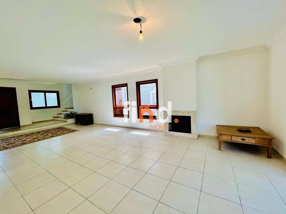 Casa de Condomínio à venda com 4 quartos, 363m² - Foto 1
