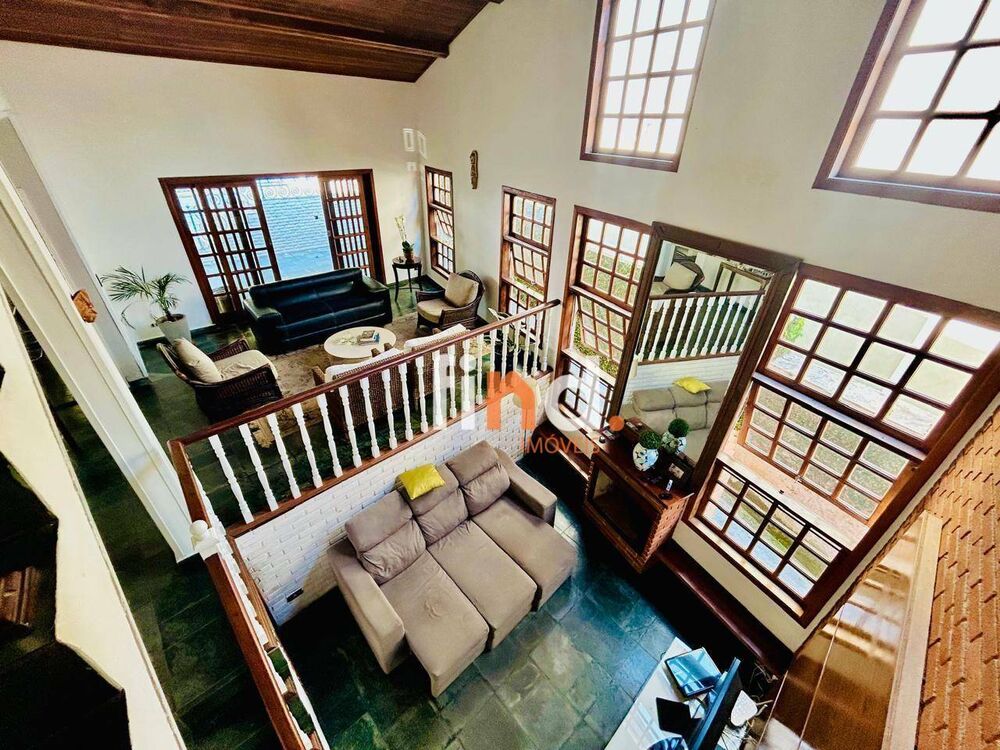 Casa de Condomínio à venda com 4 quartos, 448m² - Foto 3