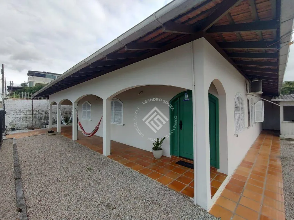 Casa, 2 quartos, 179 m² - Foto 1