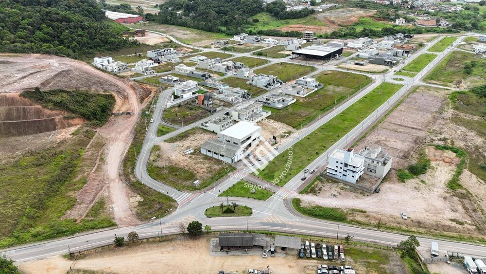 Loteamento e Condomínio, 700 m² - Foto 3