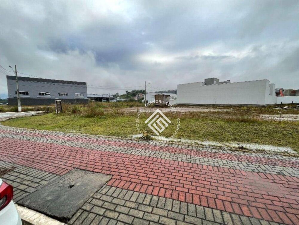 Loteamento e Condomínio, 549 m² - Foto 1
