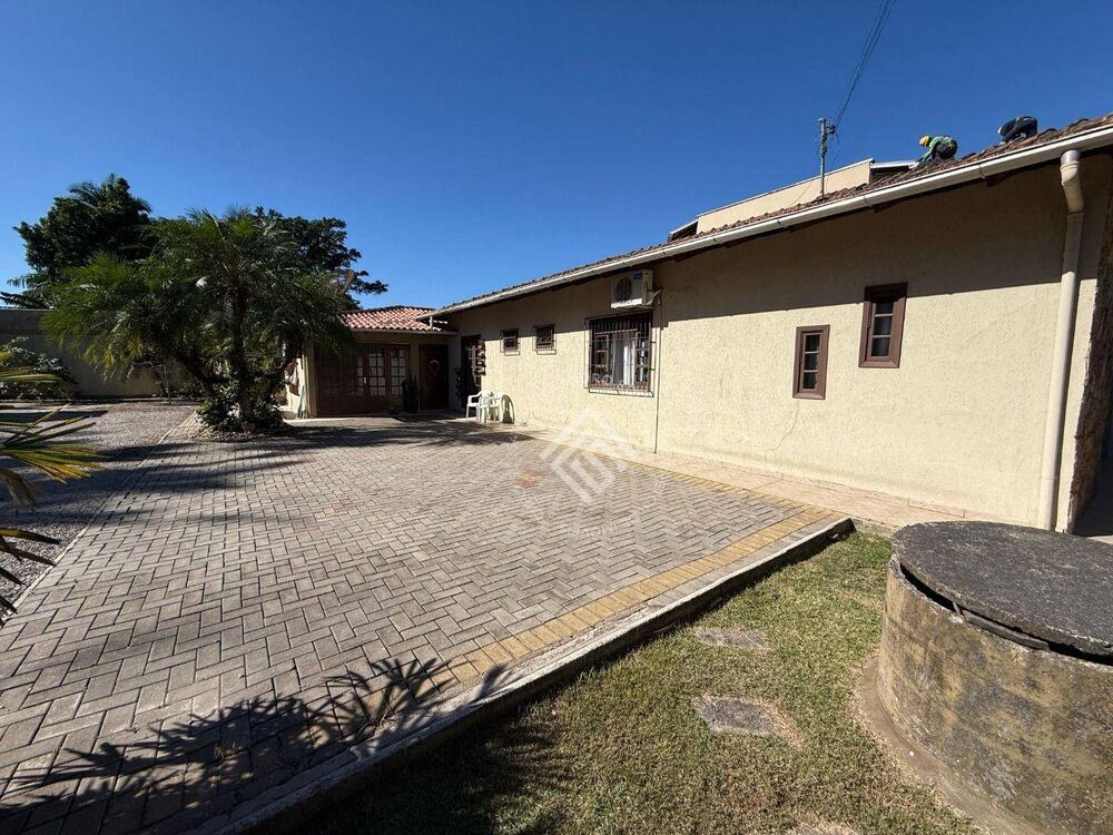 Casa, 2 quartos, 170 m² - Foto 1