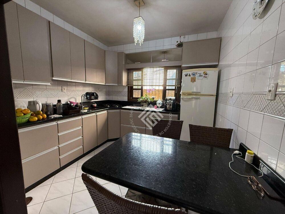 Casa, 2 quartos, 170 m² - Foto 7