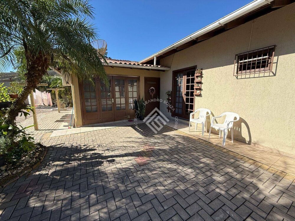 Casa, 2 quartos, 170 m² - Foto 1