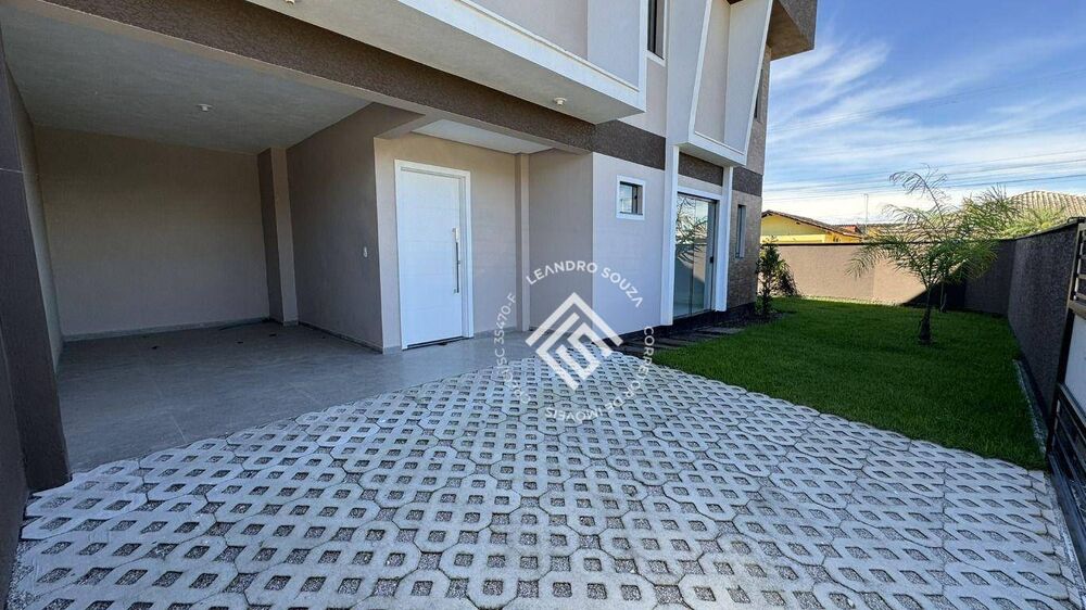 Sobrado à venda com 2 quartos, 101m² - Foto 1