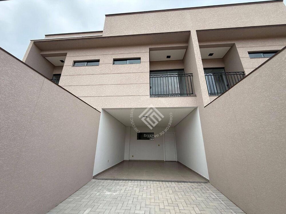 Sobrado à venda com 3 quartos, 112m² - Foto 1