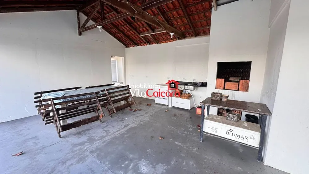 Casa, 5 quartos, 247 m² - Foto 1