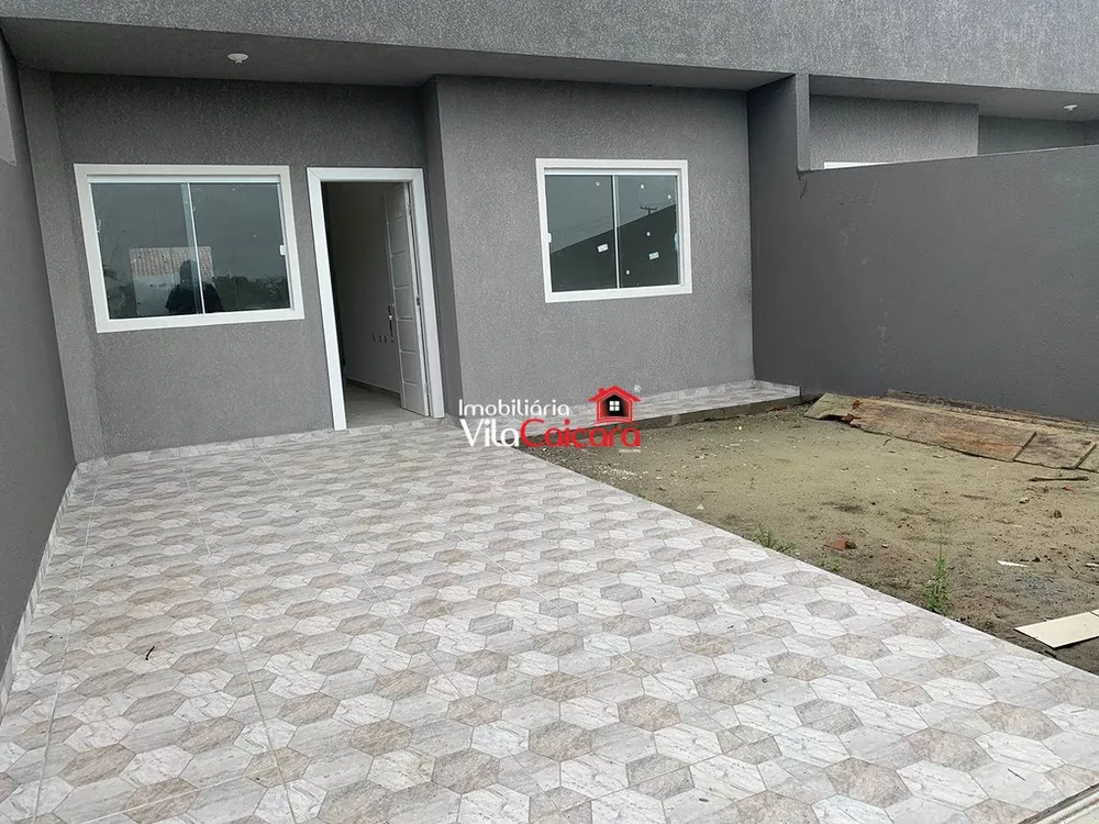 Casa à venda com 2 quartos, 63m² - Foto 3