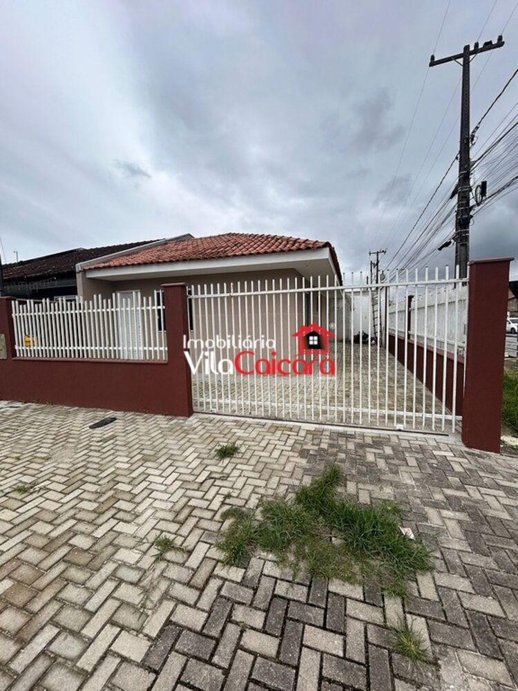 Casa à venda com 2 quartos, 50m² - Foto 1