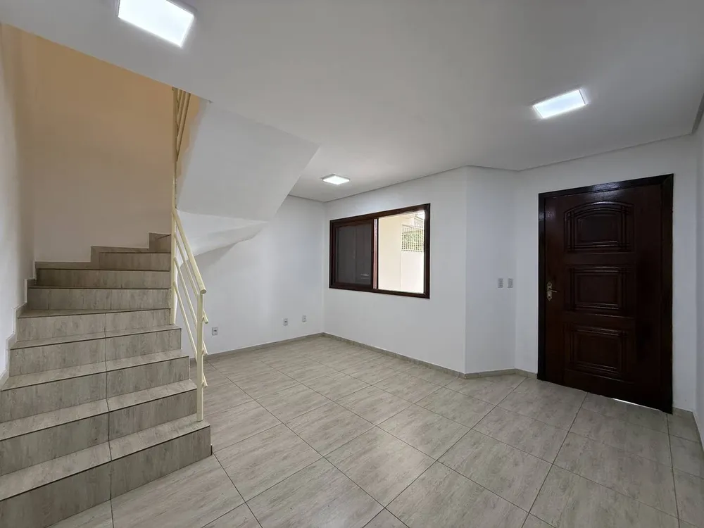 Casa, 2 quartos, 90 m² - Foto 1