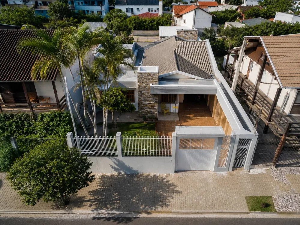 Casa, 2 quartos, 199 m² - Foto 1