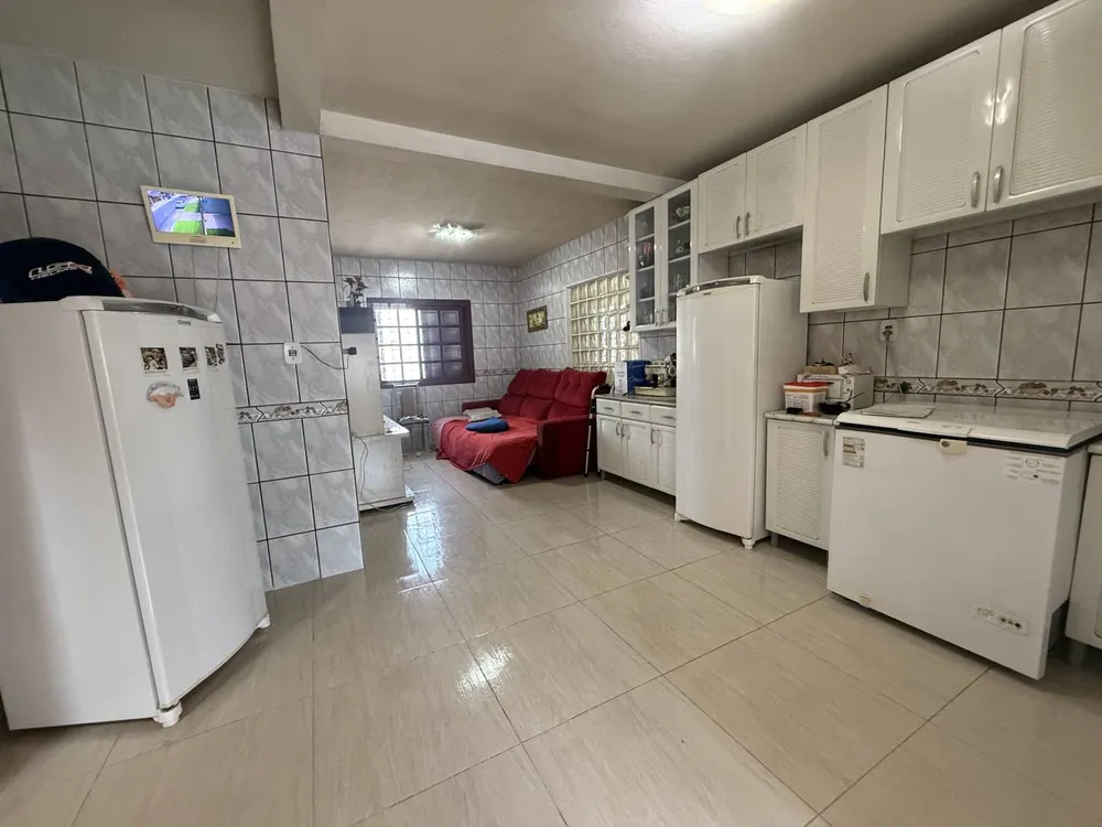 Casa, 5 quartos, 260 m² - Foto 4