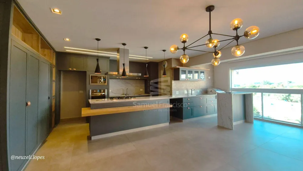 Apartamento, 3 quartos, 185 m² - Foto 1