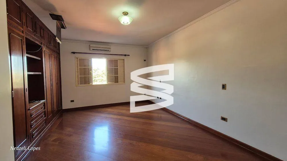 Casa, 3 quartos, 224 m² - Foto 11