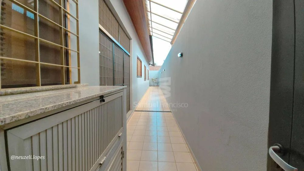 Casa, 3 quartos, 241 m² - Foto 12