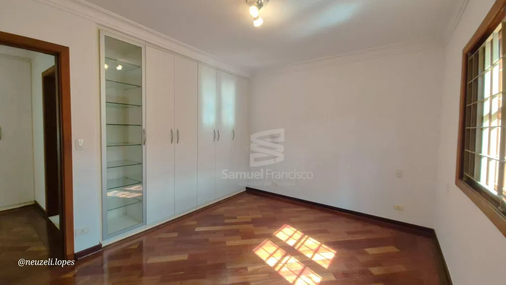 Casa, 3 quartos, 241 m² - Foto 9