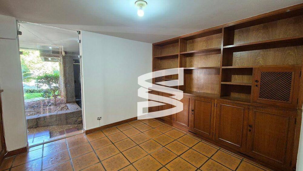 Casa, 3 quartos, 568 m² - Foto 2