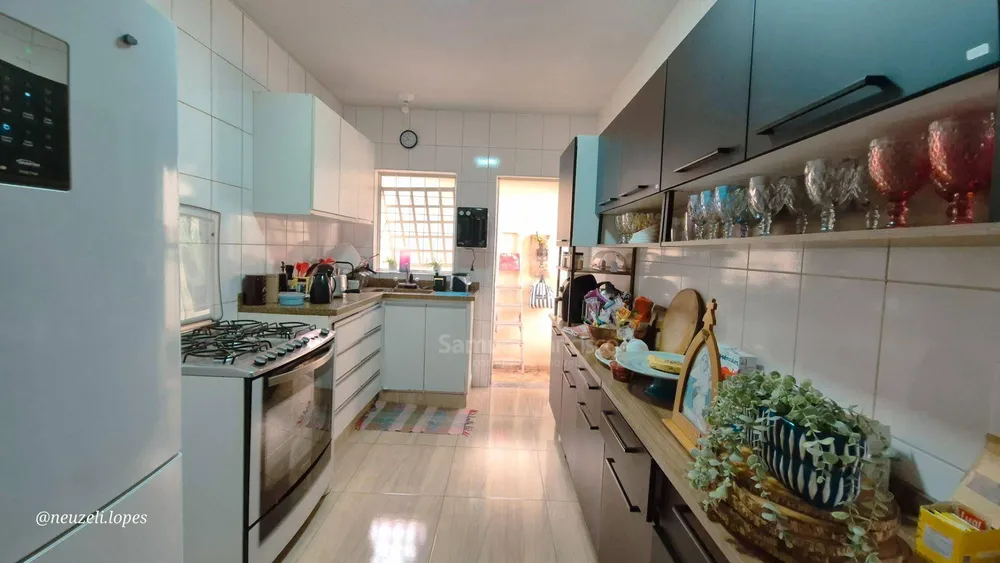 Casa, 3 quartos, 200 m² - Foto 6