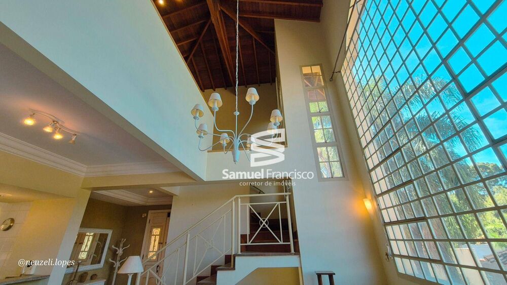 Casa de Condomínio à venda com 2 quartos, 338m² - Foto 2