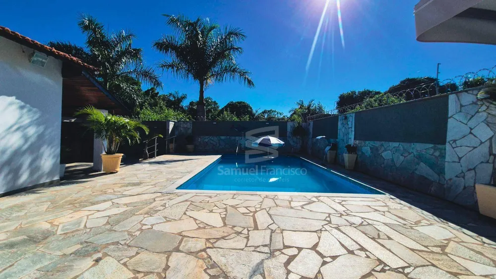 Casa, 3 quartos, 250 m² - Foto 1