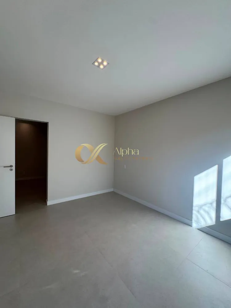 Casa, 3 quartos, 168 m² - Foto 2