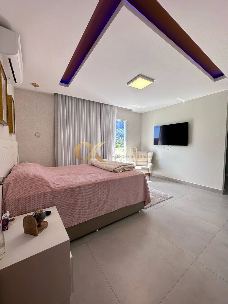 Casa, 4 quartos, 260 m² - Foto 22